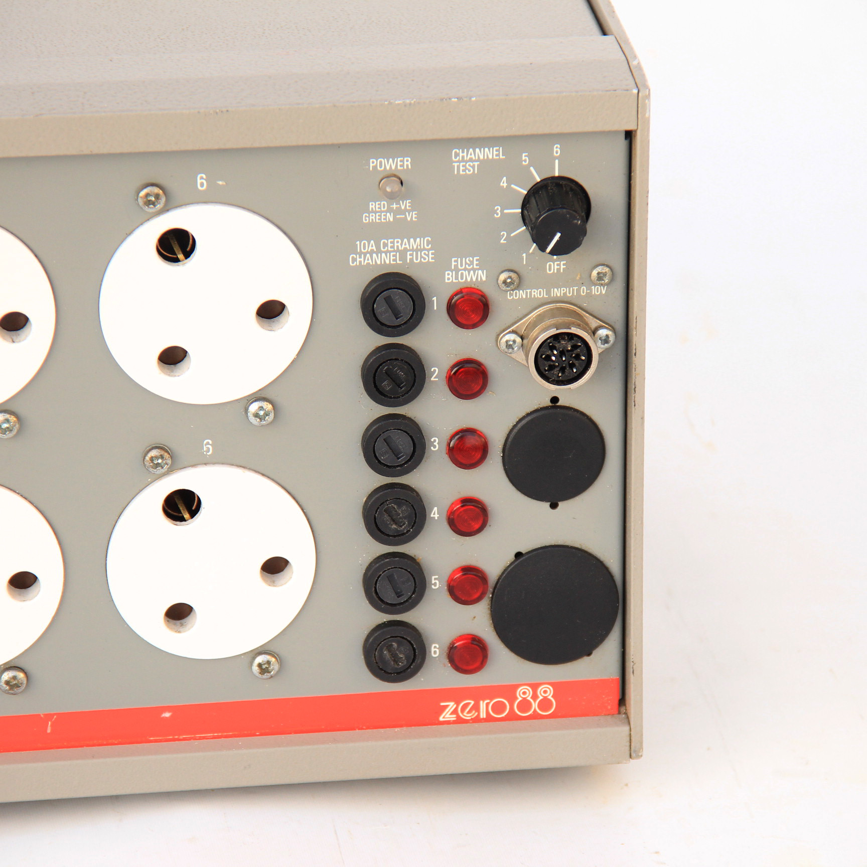 Used Zero 88 Betapack 1 DMX Dimmer Pack - Image 4