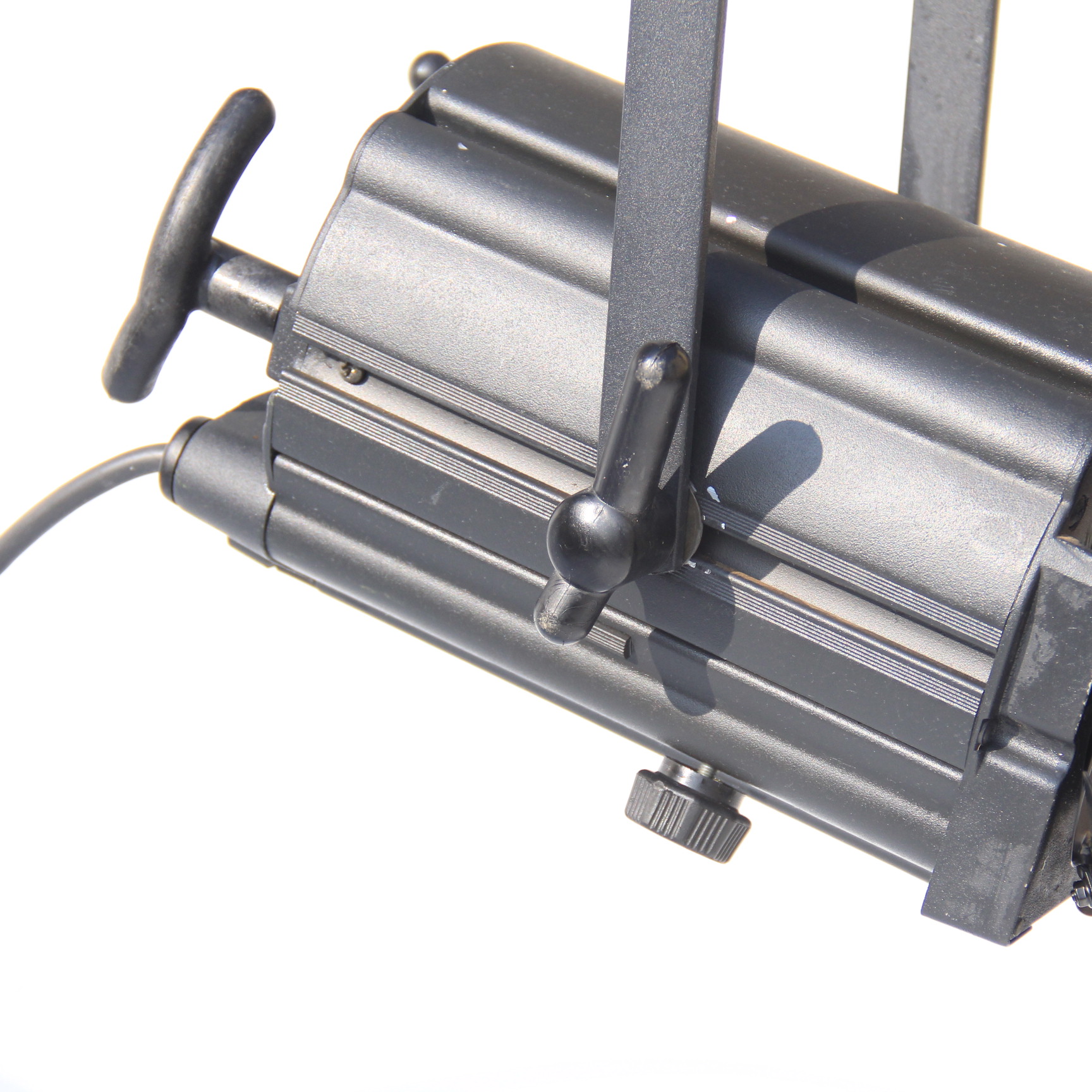 Selecon Acclaim 650w Fresnels - Image 6